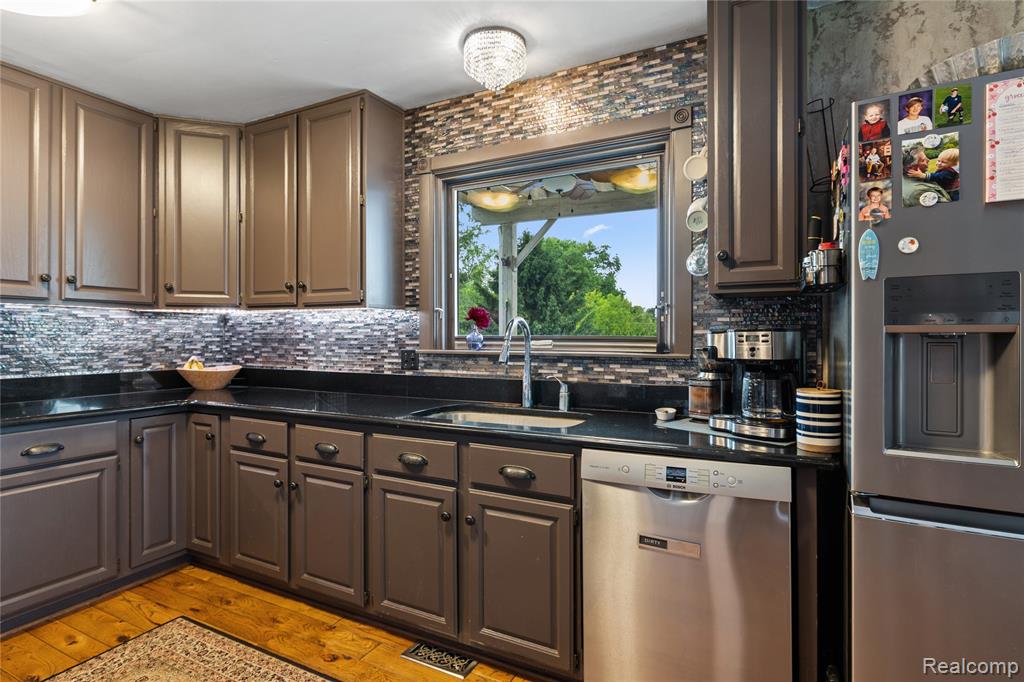 7739 Clyde Road Fenton, MI 48430 - Photo 12 of 94 Gallery Image 12