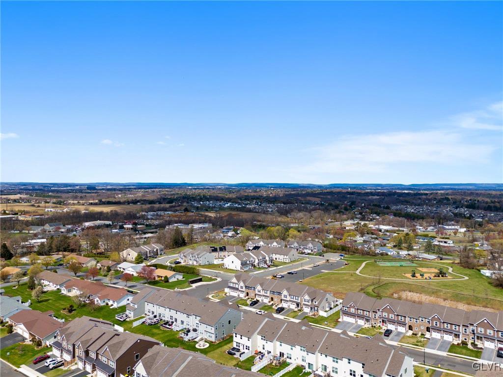 3977 Mink Road Emmaus, PA 18049 - Photo 5 of 38