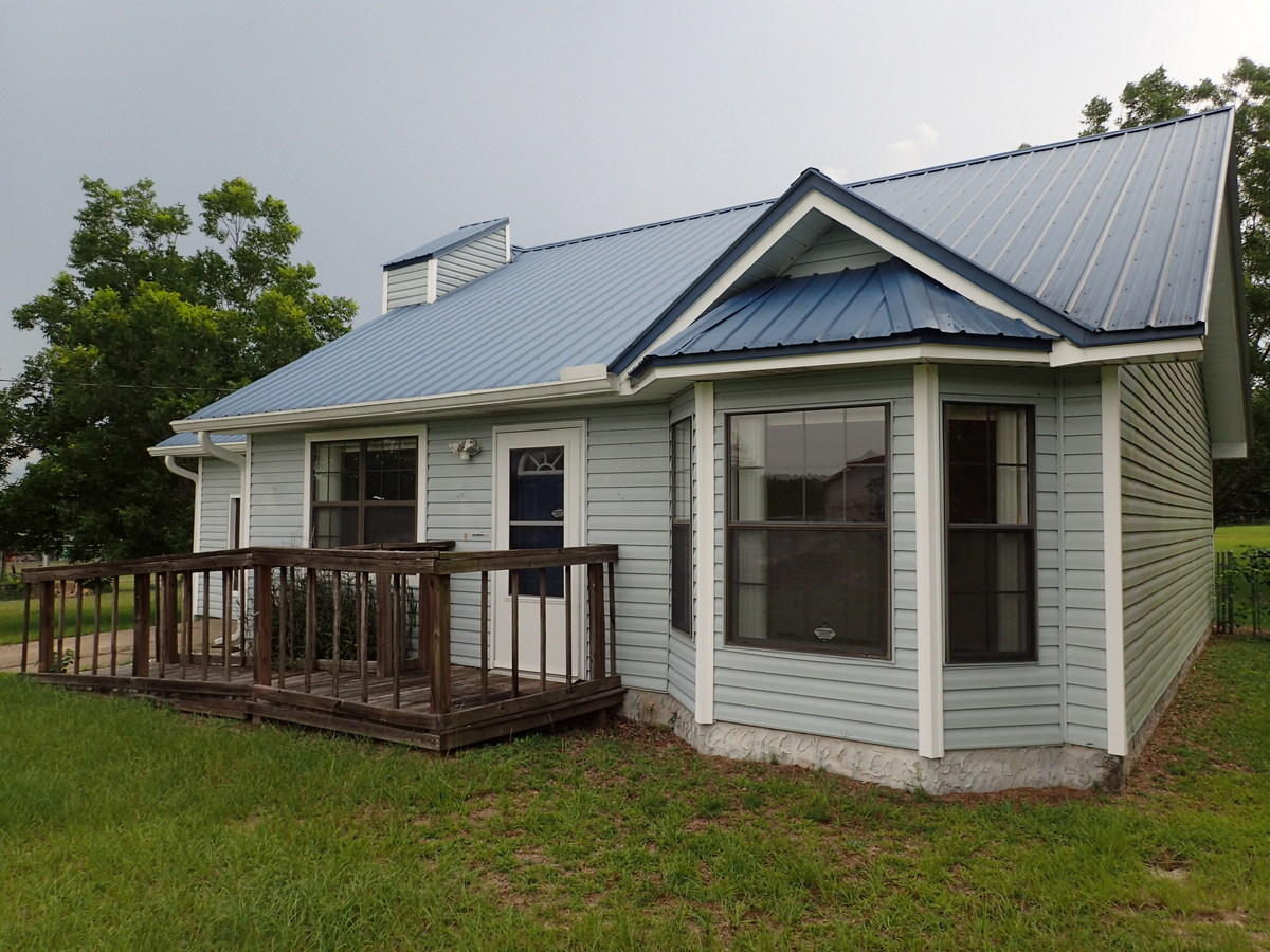 127 Stephens Lane Crestview, FL 32539 - Photo 1 of 15 32-P7223630