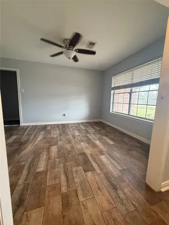 $240,000 | 4910 29th Street, Dickinson, TX 77539