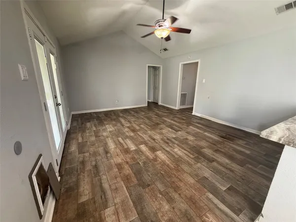 $240,000 | 4910 29th Street, Dickinson, TX 77539