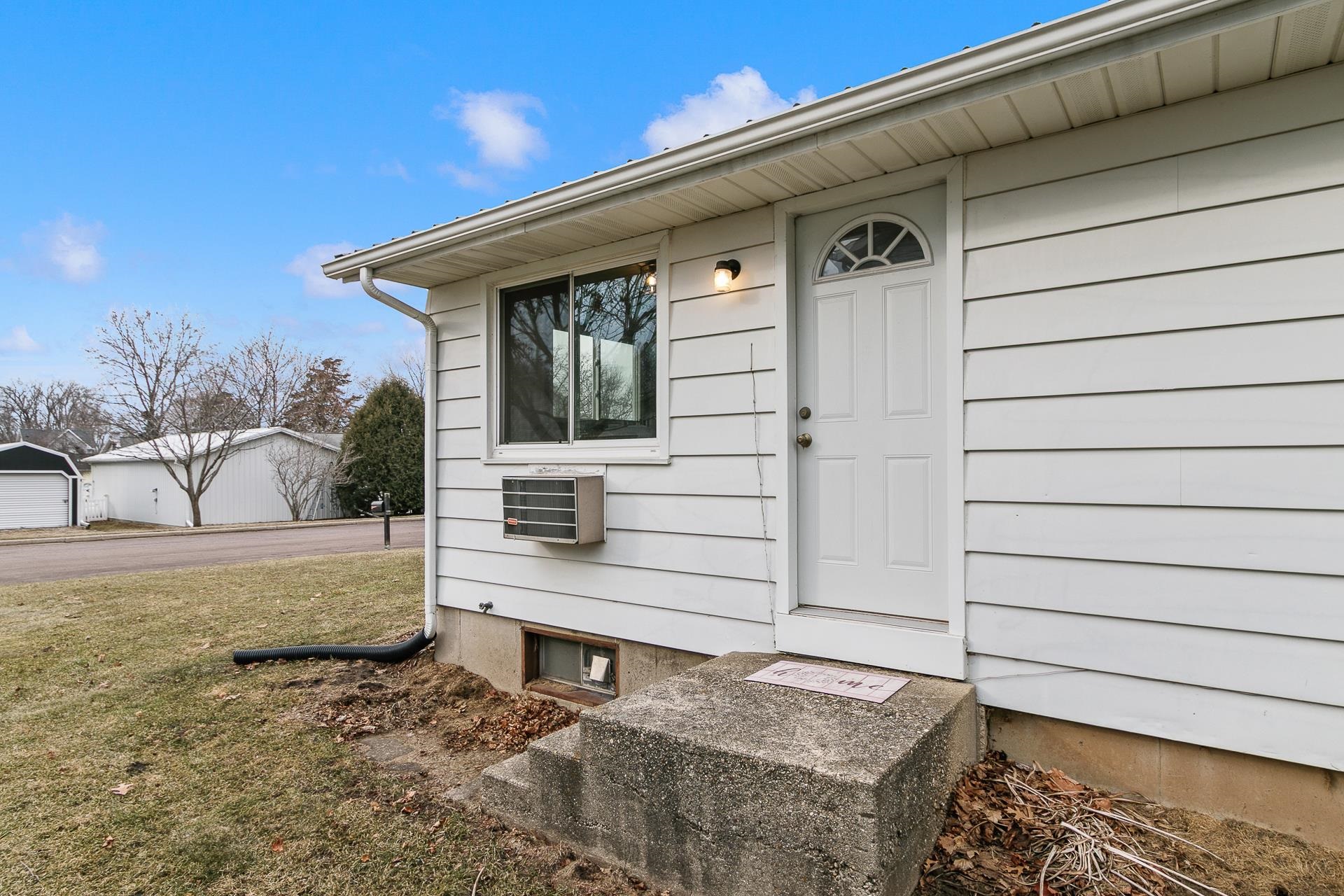 625 Cross Street Poynette, WI 53955 - Photo 37 of 41