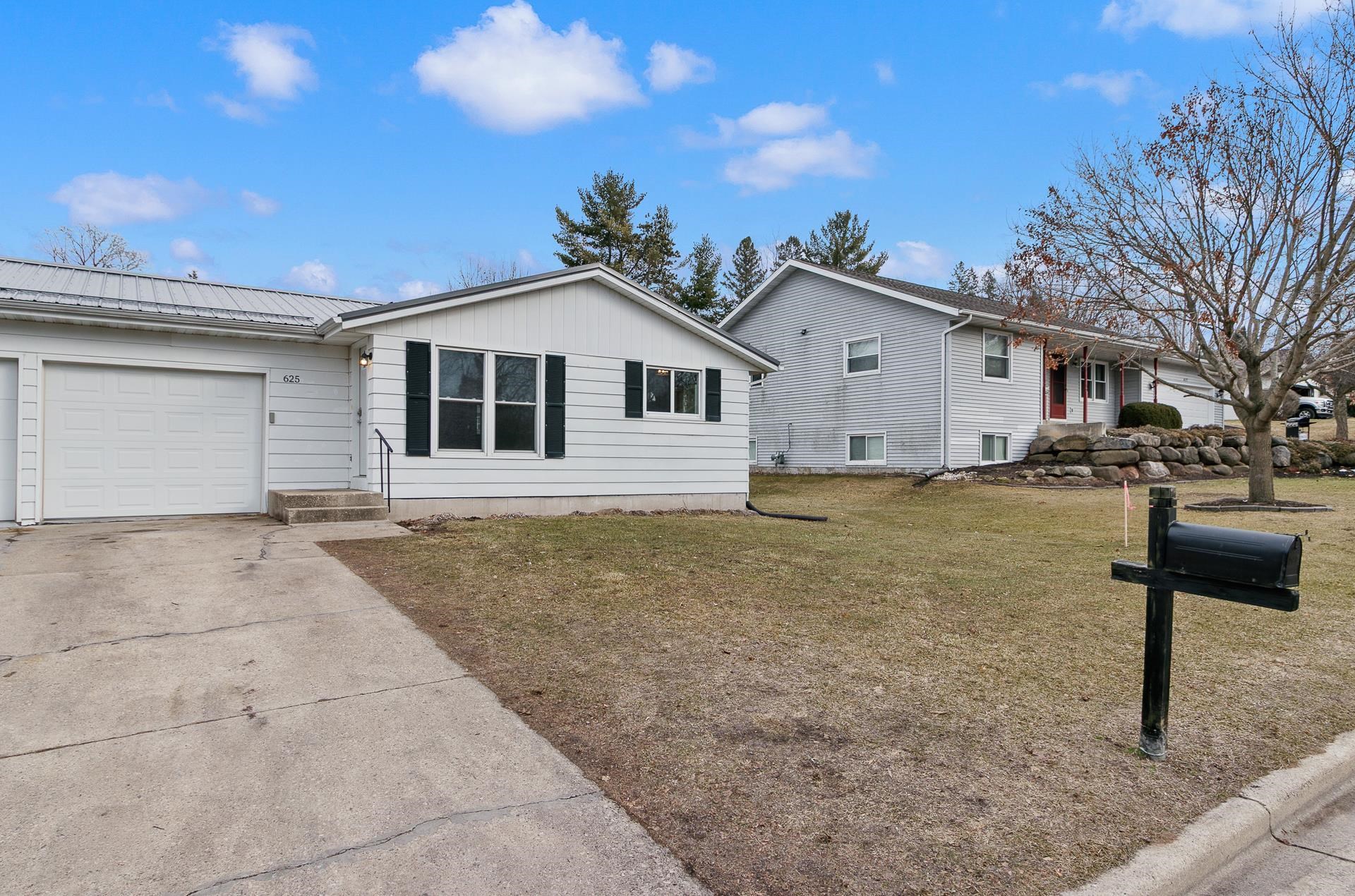 625 Cross Street Poynette, WI 53955 - Photo 40 of 41