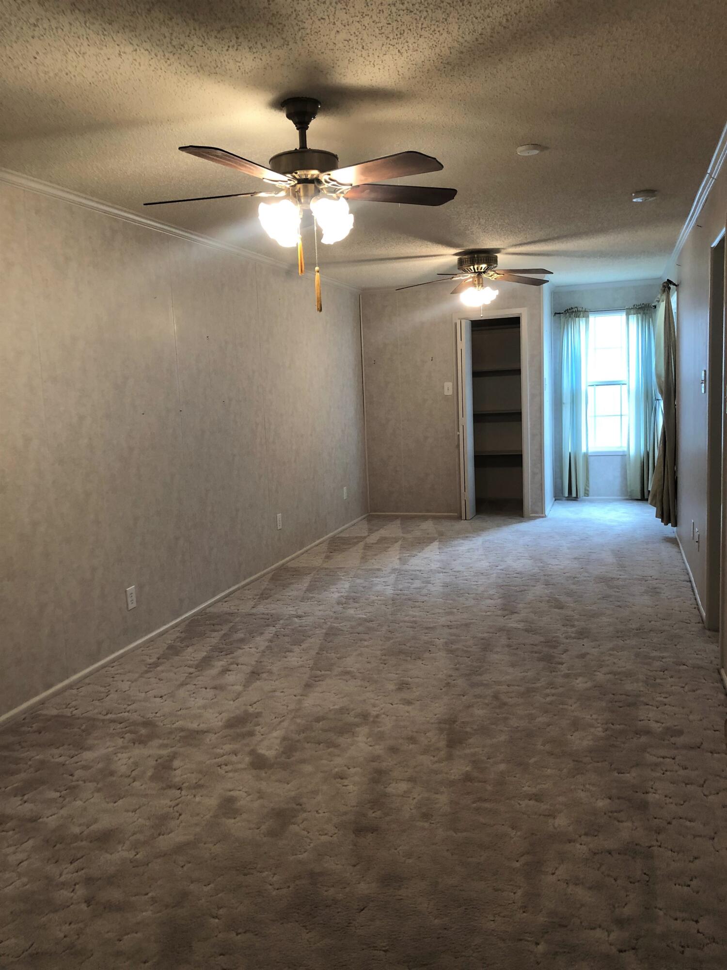 5423 45th Street Lubbock, TX 79414 - Photo 11 of 15 IMG-4927