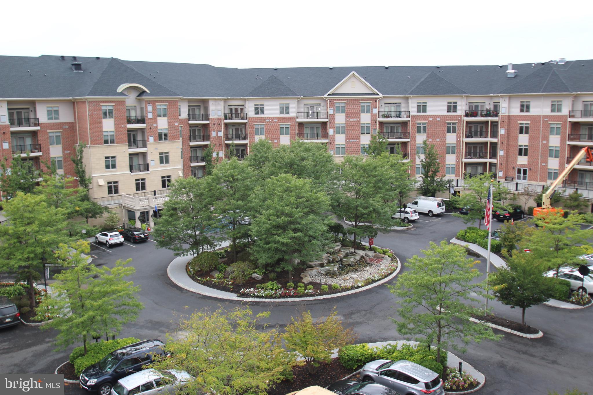 503 Carson Terrace, Unit 503 Huntingdon Valley, PA 19006 - Photo 2 of 31