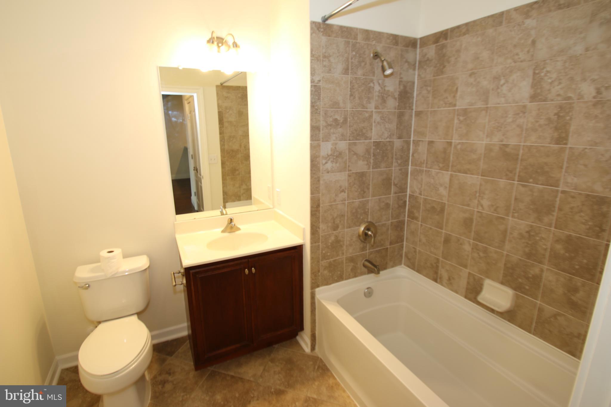 503 Carson Terrace, Unit 503 Huntingdon Valley, PA 19006 - Photo 14 of 31