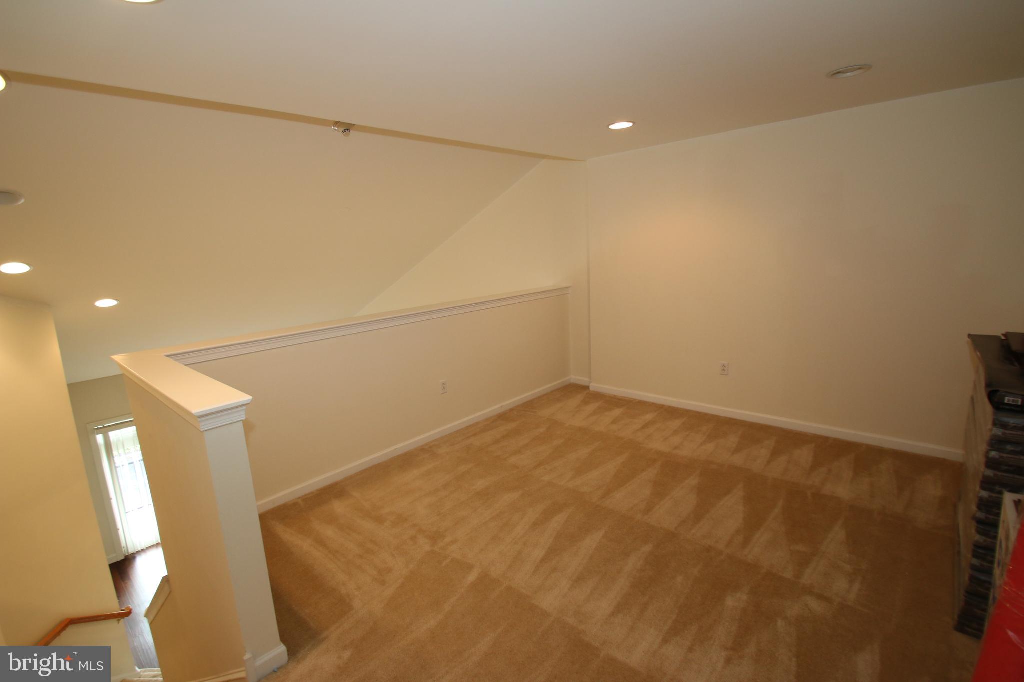 503 Carson Terrace, Unit 503 Huntingdon Valley, PA 19006 - Photo 18 of 31