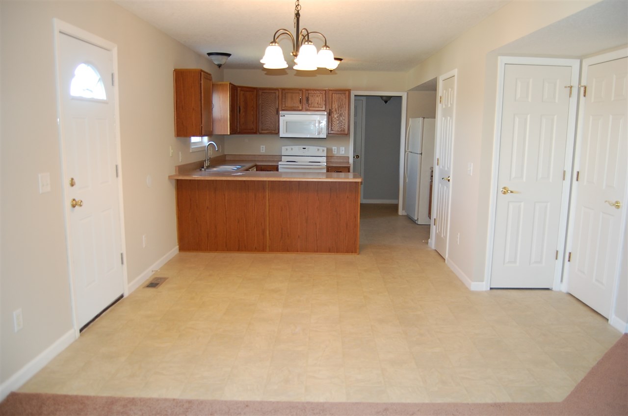 202 Riley Fort Fort Wayne, IN 46825 - Photo 8 of 34 Gallery Image 8