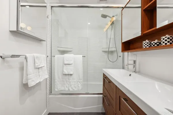 $3,495,000 | 2034-36 MacKinnon Avenue, Cardiff-by-the-Sea, CA 92007