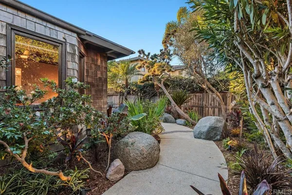 $3,495,000 | 2034-36 MacKinnon Avenue, Cardiff-by-the-Sea, CA 92007