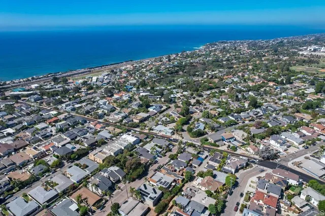 $3,995,000 | 2034-36 MacKinnon Avenue, Cardiff-by-the-Sea, CA 92007