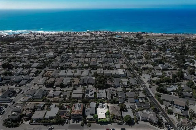 $3,995,000 | 2034-36 MacKinnon Avenue, Cardiff-by-the-Sea, CA 92007