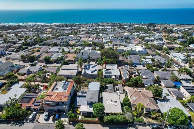 $3,995,000 | 2034-36 MacKinnon Avenue, Cardiff-by-the-Sea, CA 92007