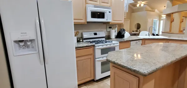$749,000 | 558 Fair Hill Drive, Redding, CA 96003