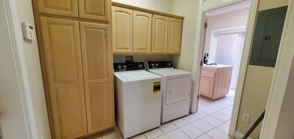 $749,000 | 558 Fair Hill Drive, Redding, CA 96003