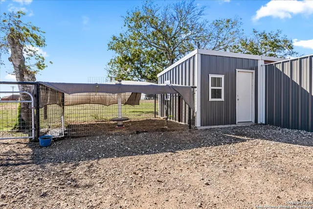 $1,238,000 | 6653 Fm 539, Floresville, TX 78114