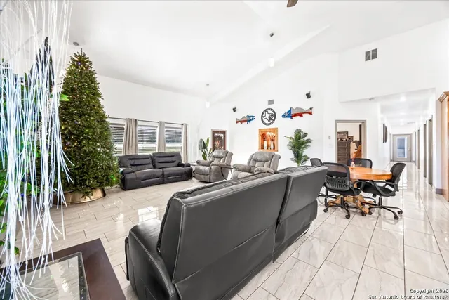 $1,238,000 | 6653 Fm 539, Floresville, TX 78114