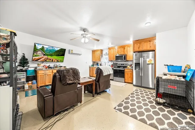 $1,238,000 | 6653 Fm 539, Floresville, TX 78114