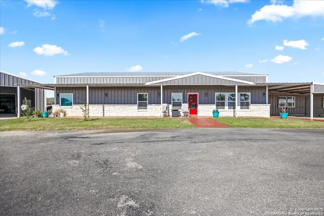 $1,238,000 | 6653 Fm 539, Floresville, TX 78114