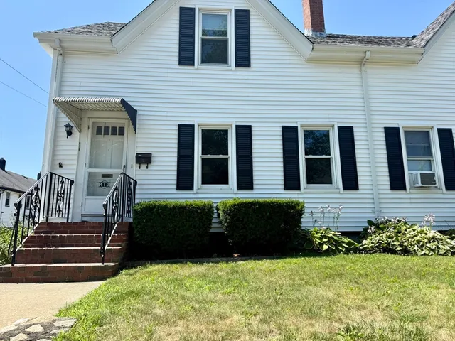 $3,400 | 410-412 Court Street, Unit 410, Plymouth, MA 02360