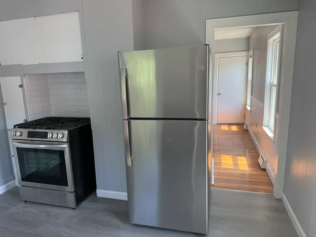 $3,600 | 410-412 Court Street, Unit 410, Plymouth, MA 02360