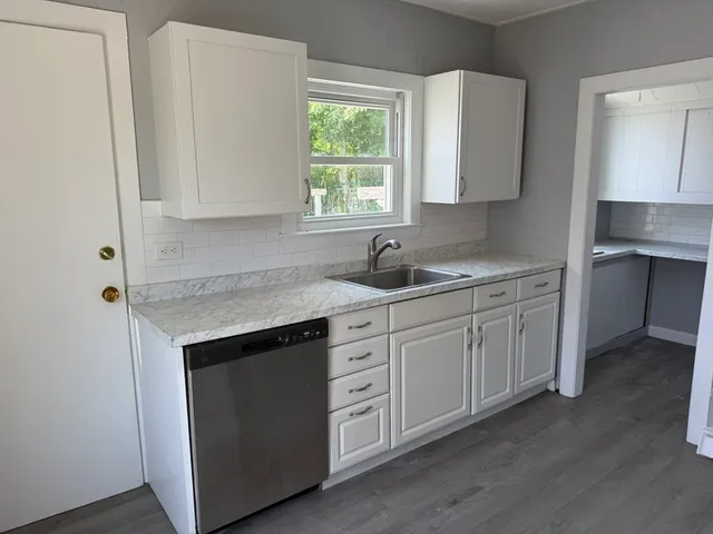 $3,600 | 410-412 Court Street, Unit 410, Plymouth, MA 02360