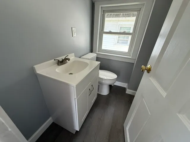 $3,200 | 410 Court Street, Unit 1, Plymouth, MA 02360