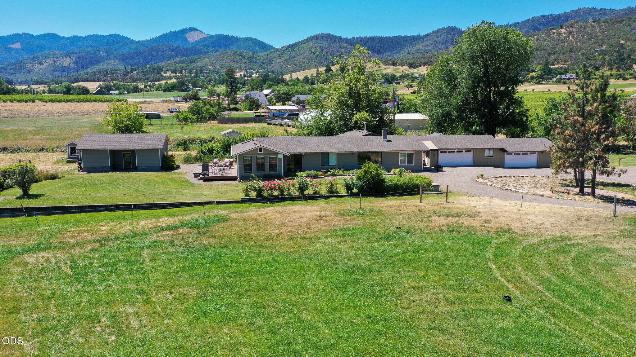6085 Walden Lane Talent, OR 97540 - Photo 1 of 53