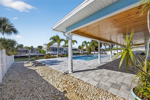 $3,800 | 1014 Silver Palm Way, Apollo Beach, FL 33572