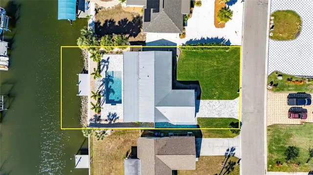 $3,800 | 1014 Silver Palm Way, Apollo Beach, FL 33572