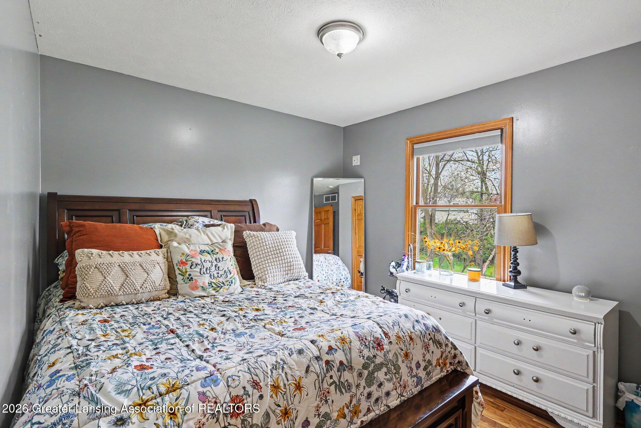 1407 Hayes Road Muir, MI 48860 - Photo 29 of 32 020_img_5170_206