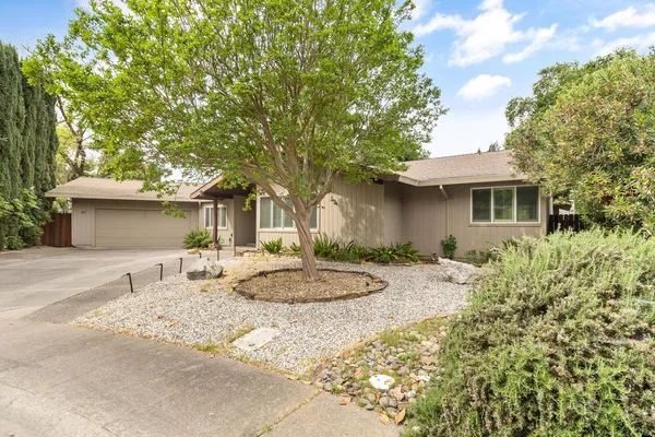 $1,250,000 | 87 Breckenwood Way, Sacramento, CA 95864