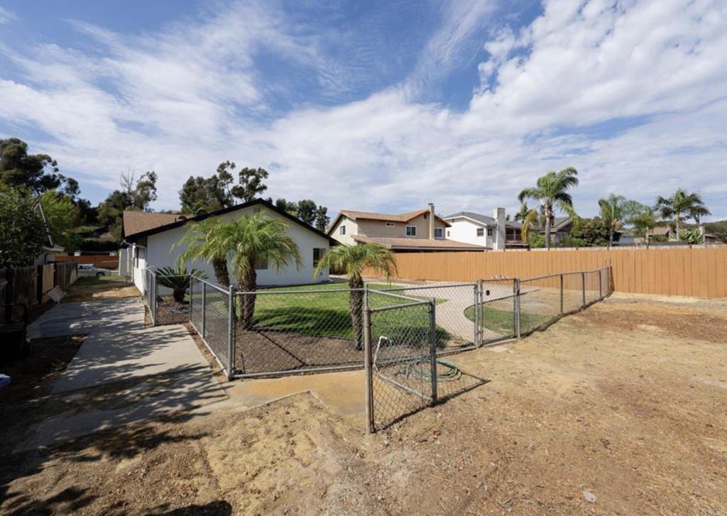 748 Cholla Road Chula Vista, CA 91910 - Photo 20 of 20 a view of a terrace