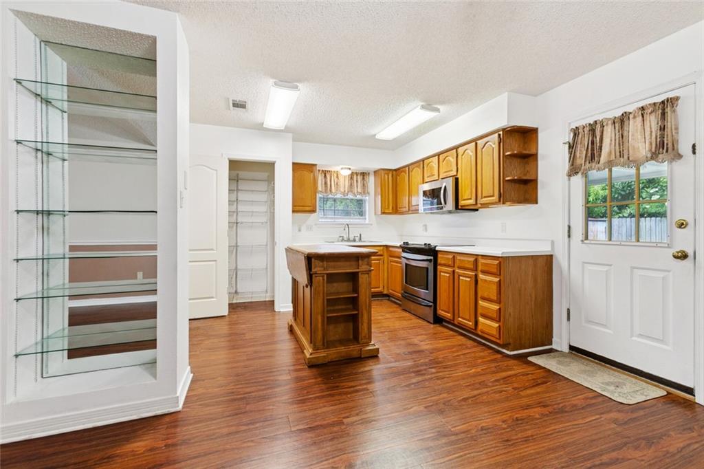 464 Longview Drive Destrehan, LA 70047 - Photo 4 of 15