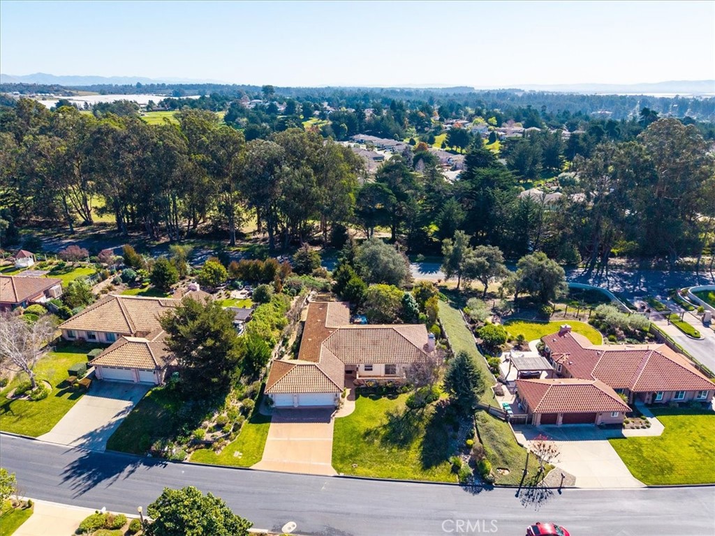 765 Ridgemont Way Arroyo Grande, CA 93420 - Photo 35 of 45 an aerial view of residential houses with outdoor space and swimming pool
