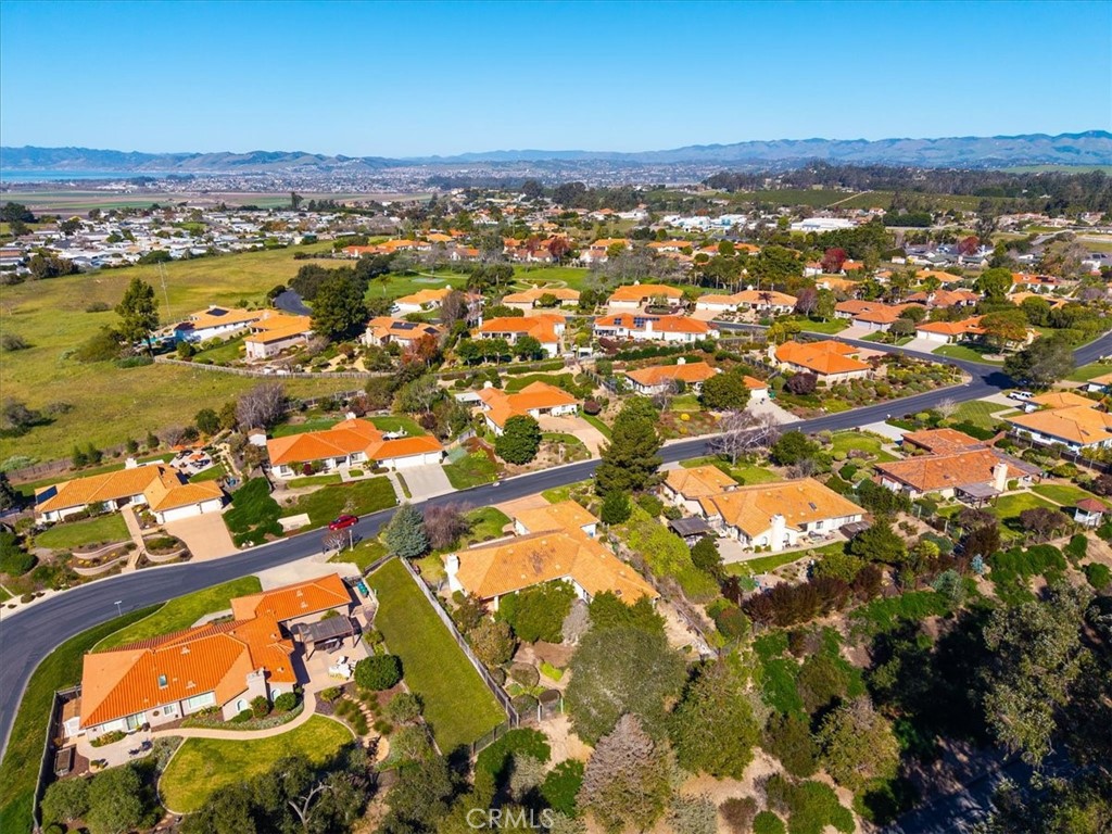 765 Ridgemont Way Arroyo Grande, CA 93420 - Photo 40 of 45 an aerial view of residential houses with outdoor space