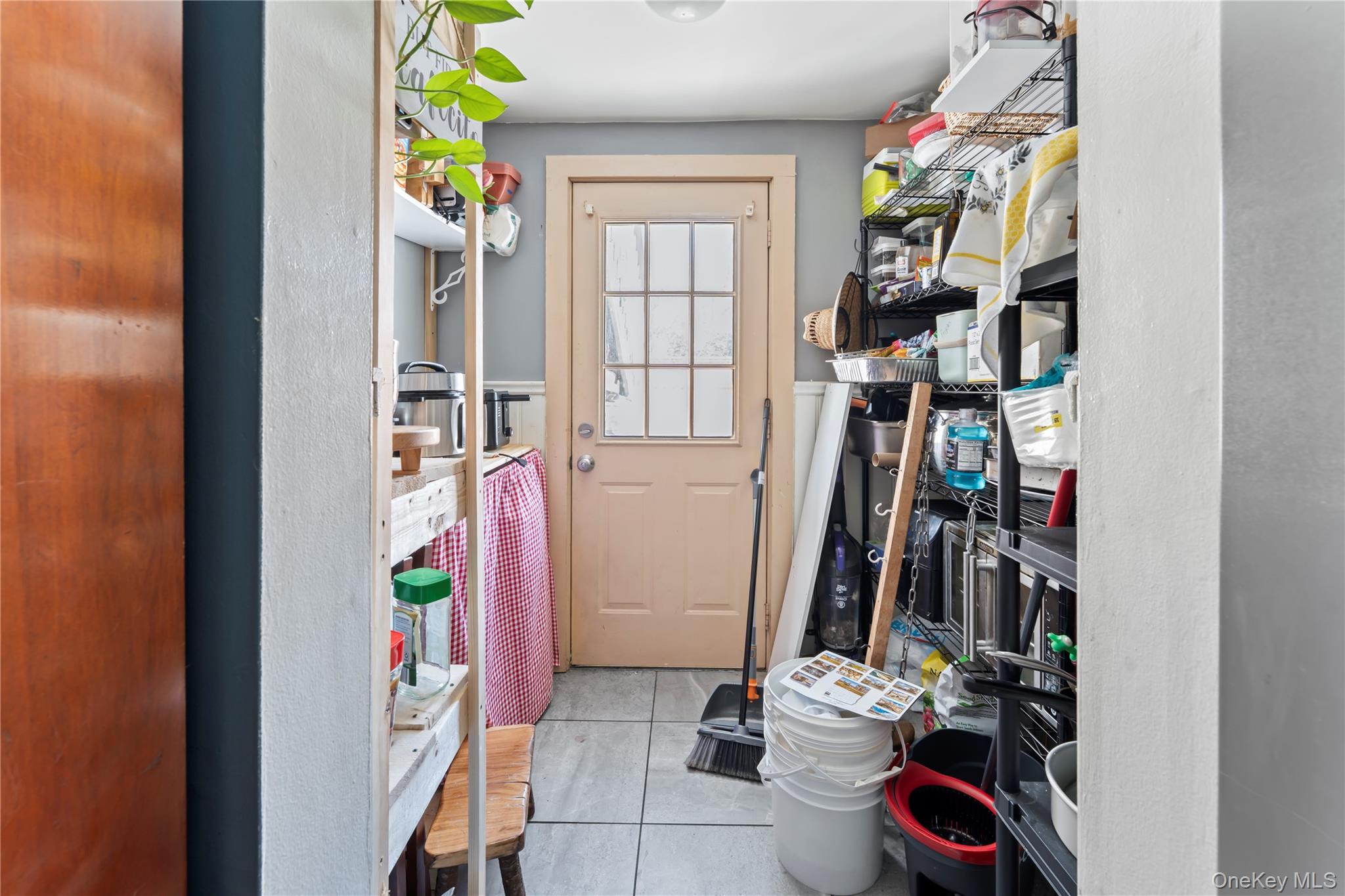 25 Laurel Road Nyack, NY 10960 - Photo 9 of 28