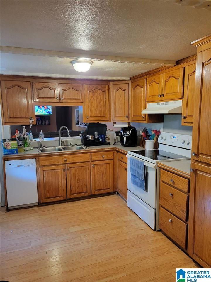 4161 Coosa River Road Deatsville, AL 36022 - Photo 10 of 12