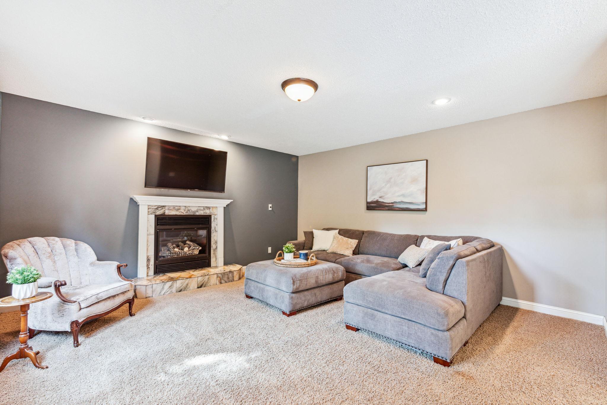 720 McKnight Road South Maplewood, MN 55119 - Photo 6 of 27 Gallery Image 6