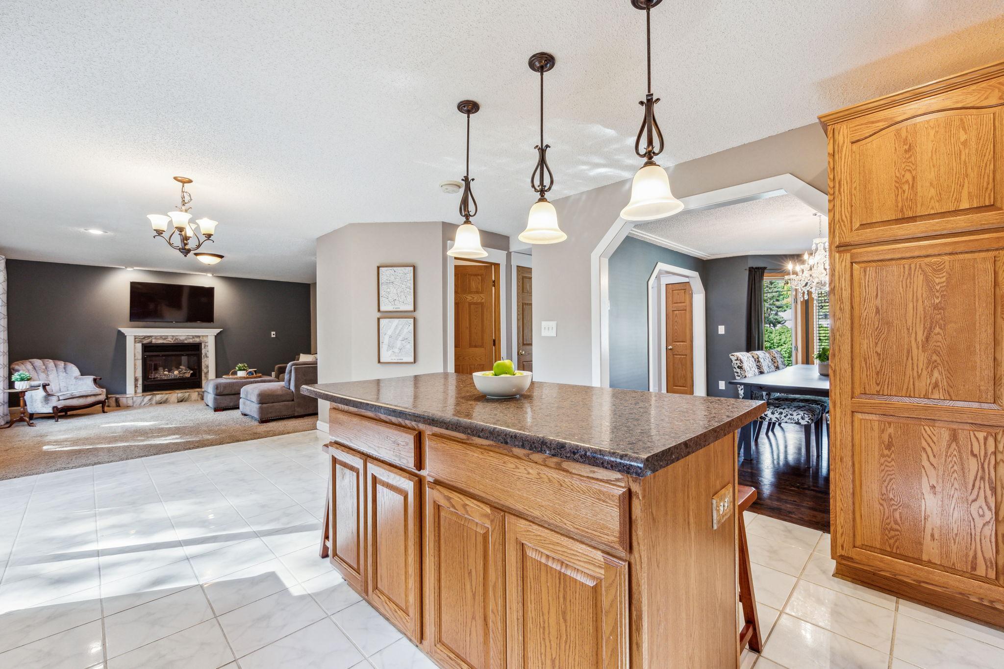 720 McKnight Road South Maplewood, MN 55119 - Photo 9 of 27 Gallery Image 9