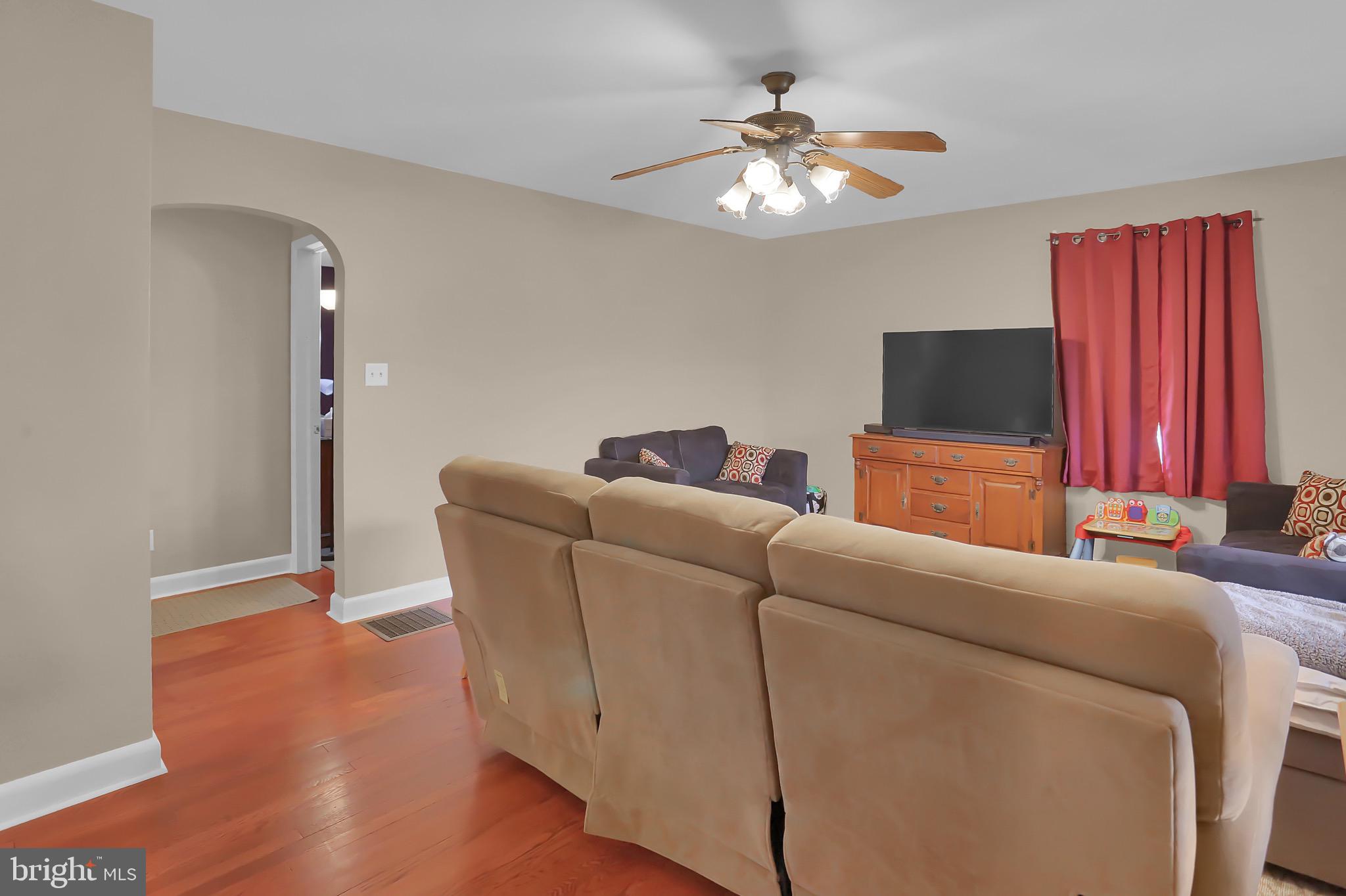 2550 Biglerville Road Gettysburg, PA 17325 - Photo 17 of 32