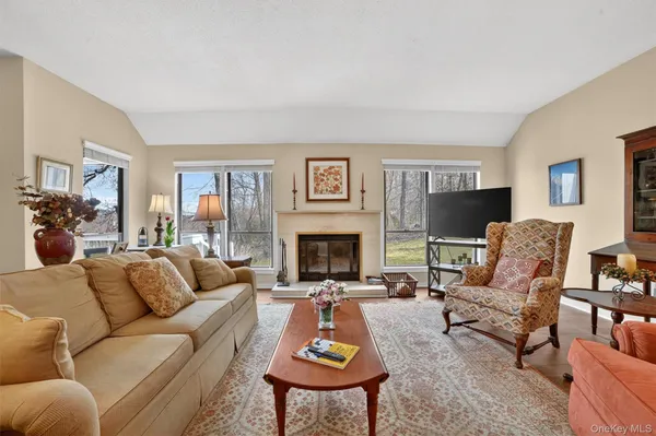 $875,000 | 969 Heritage Hills, Unit D, Somers, NY 10589