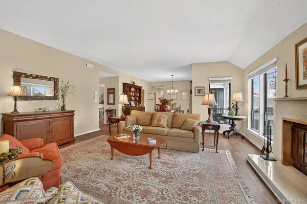 $875,000 | 969 Heritage Hills, Unit D, Somers, NY 10589