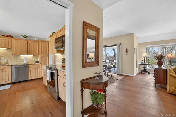 $875,000 | 969 Heritage Hills, Unit D, Somers, NY 10589