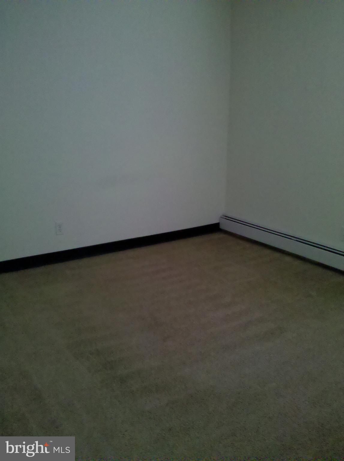 7850 Oxford Avenue, Unit 4 Philadelphia, PA 19111 - Photo 3 of 8