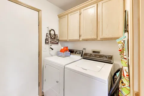 $415,000 | 723 North Walden Drive, Palatine, IL 60067