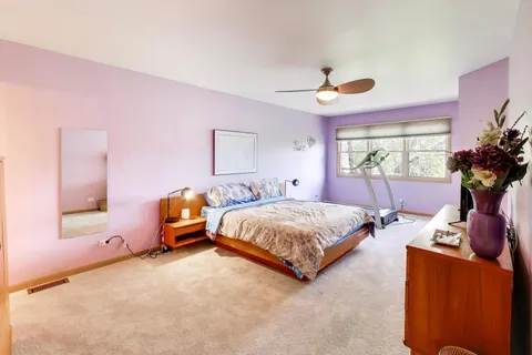 $415,000 | 723 North Walden Drive, Palatine, IL 60067
