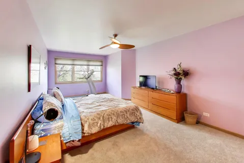 $415,000 | 723 North Walden Drive, Palatine, IL 60067