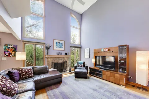 $415,000 | 723 North Walden Drive, Palatine, IL 60067