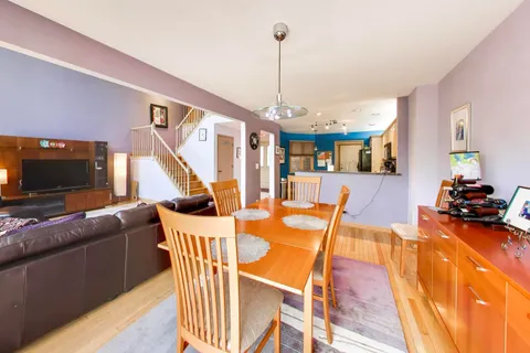 $415,000 | 723 North Walden Drive, Palatine, IL 60067